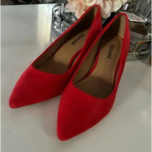 Abound red pointed toe block heel faux suede pumps sz 8 new with small scratch